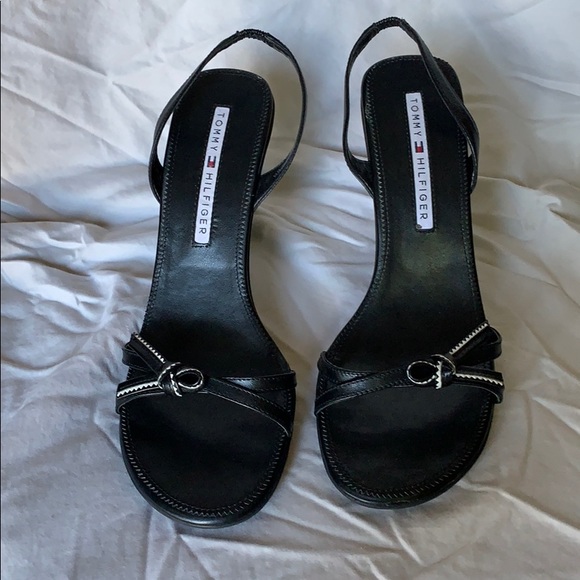 Tommy Hilfiger BELOVED BLACK/OFF-WHITE heels - Picture 2 of 2